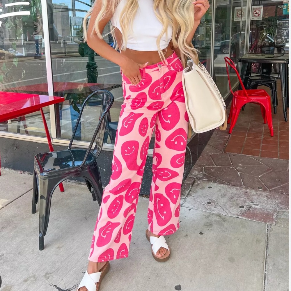 Funky Boutique Smiley Face Jeans Pink - Picture 8 of 8
